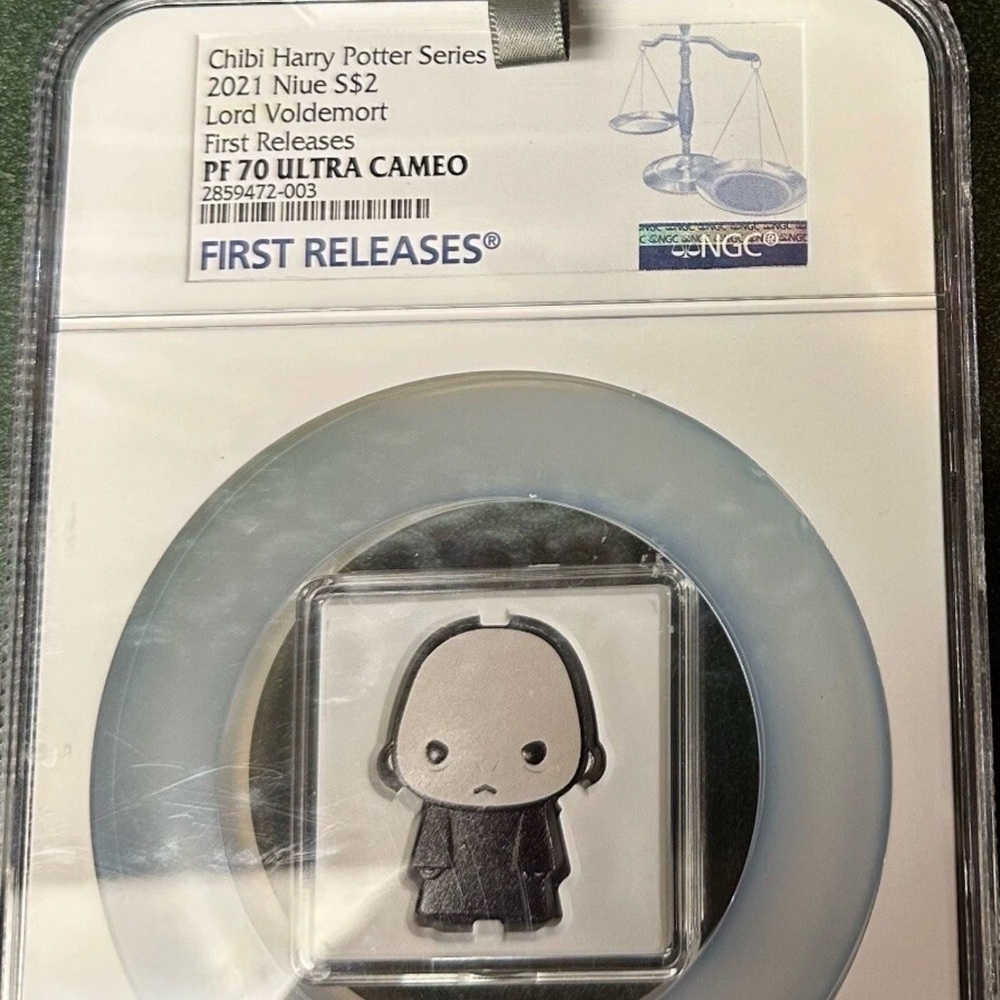 Chibi Lord Voldemort Graded Coin - Black & Silver 1oz